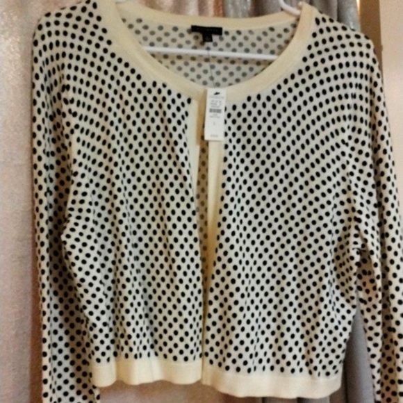 Talbot's Sweaters - NWT Talbot's Large black polka dot cream Women's Cardigan
